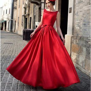 Women's Red Long Gown Sleeveless Dress - NEW